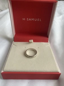H.Samuel White Gold Ring 9-Carat Size N 1/2 - Picture 1 of 4
