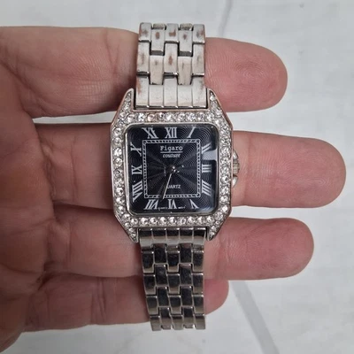 Reloj Figaro Couture Damas Cuadrado Plateado Nueva Batería Analógico Pulsera Cuarzo  Foto 1 de 4