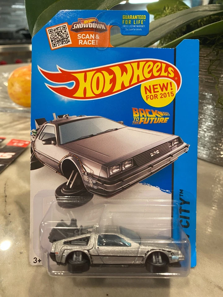 Hot Wheels 2015 HW City Back to the Future Time Machine - Hover Mode  45/250 - Image 1 of 1
