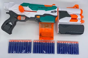 NERF Modulus Tri-Strike Recon Gun Blaster With 10 Dart Magazine 40 Darts - Picture 1 of 7