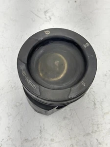 23533041 Genuine Detroit Diesel Engine Piston - Bild 1 von 8