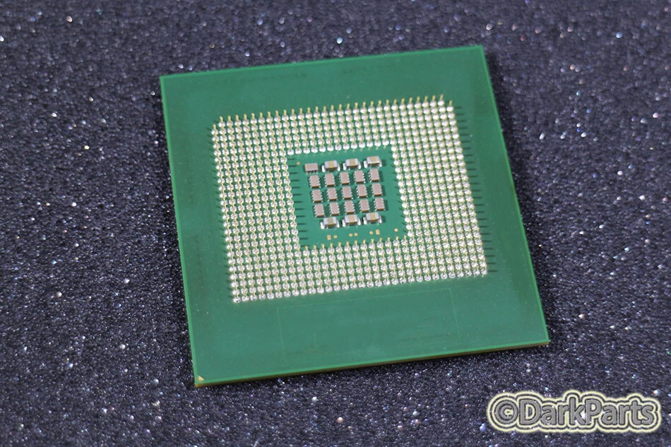 Intel SLG9J Xeon E7440 Quad Core 2.4GHz Socket 604 Dunnington Processor CPU - Image 1 of 1