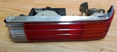 1981-1984 Subaru DL GL Sedan OEM Right Tail Light Assembly - Excellent Condition Foto 1 de 4
