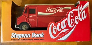 1996 Ertl Grumann Step van Coca Cola 1:43 scale coin bank - Picture 1 of 4