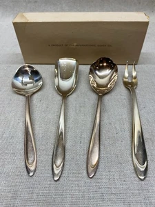 Vintage 4 Piece International Silver Co. Silverplate Hostess Set Hor d'oeuvre - Picture 1 of 5