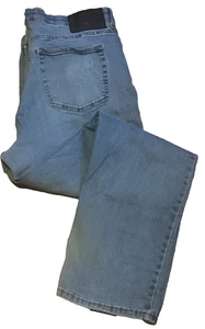 Eddie Bauer Men’s Jeans 40x32 Relaxed Fit Light Wash Stretch Denim Cotton Blend - Picture 1 of 9