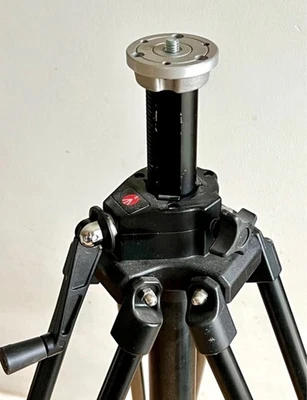 Manfrotto 028B Tripod - Image 1 of 4