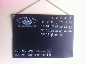 FRENCH CHIC METAL WALL CALENDER - 36.5 CM X 26 CM - Picture 1 of 6
