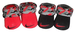 * Stivali Nike Baby Booties Calzini Neonato, Confezione da 2, Rosso Scuro/Mimetici, 0-6 Mesi US - Foto 1 di 2