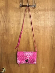 Vera Bradley Turnlock Crossbody Bag Pink Stamped Paisley - Picture 1 of 9