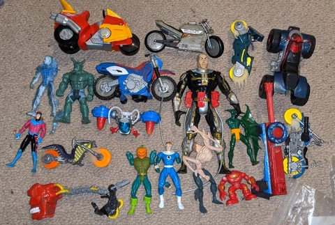 1990's Toybiz Marvel X-Men & Ghost Rider Motorcycle Worn Action Figure Lot Cover