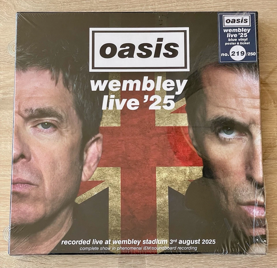 Oasis - Wembley Live ‘25 - 3LP BLUE box set Of 250 Numbered Copies - Photo 1/4