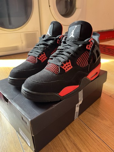 Air Jordan 4 Red Thunder