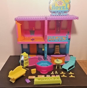 Juego de Hotel Relaxin Resort Polly Pocket 2004 con 20+ Accesorios-Mattel De Colección - Imagen 1 de 13