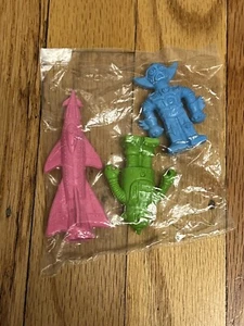 VTG 80s Diener Erasers Robot Alien Space Shogun Creature Monster UFO NEW Bag - Picture 1 of 9