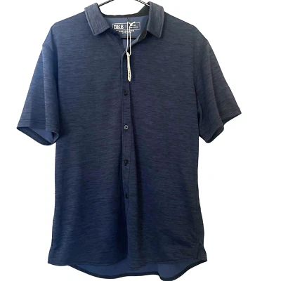 Camisa deportiva con botones BKE Performance con hebilla para hombre grande azul informal Foto 1 de 4