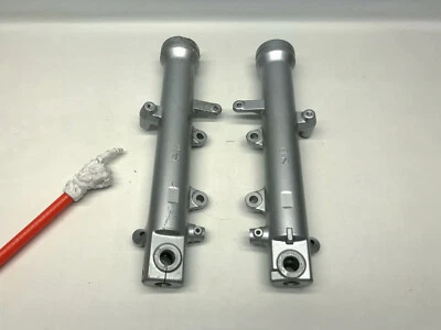 Yamaha YZF600 R Thundercat tubo de inmersión horquilla inferior parte de la pierna (4) 97' Foto 1 de 4