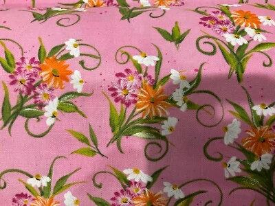 Quilting Sewing Material Fabric by the Yard DD12 Bouquet Daisies Westminster T3 - Image 1 of 4