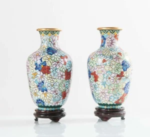 Pair of Cloisonné baluster vases, China - 20th century - Polychrome floral decor - Picture 1 of 3