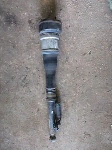 MERCEDES BENZ S-KLASSE W221 2005-2013 LUFTFEDERBEIN HINTEN RECHTS A2213205613 - Bild 1 von 2