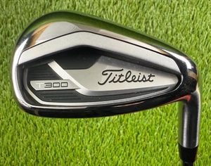*Nice* Titleist T300 PW Pitching Wedge | Right Hand | AMT Red R300 Regular - Picture 1 of 13