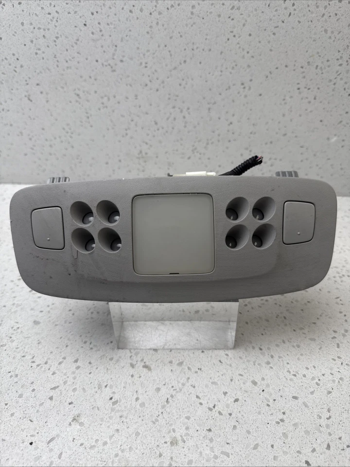 06-13 LEXUS IS250 IS350 LÂMPADA DE LEITURA CÚPULA TRASEIRA REVISADA FABRICANTE DE EQUIPAMENTO ORIGINAL - Imagem 1 de 4