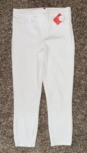 Nuevo con etiquetas Legging Spanx Jean-ish 20018Q Clásico Blanco Largo Recortado Talla Mediana - Imagen 1 de 6