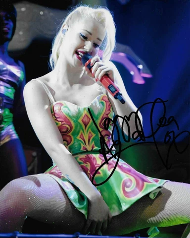 Black Widow Iggy Azalea Signed Photo 8x10 COA Cover