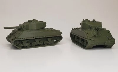 2 Pack - HO Scale - US M4 Sherman tank - Olive Green 1:87 Scale Mini Model Army - Image 1 of 4