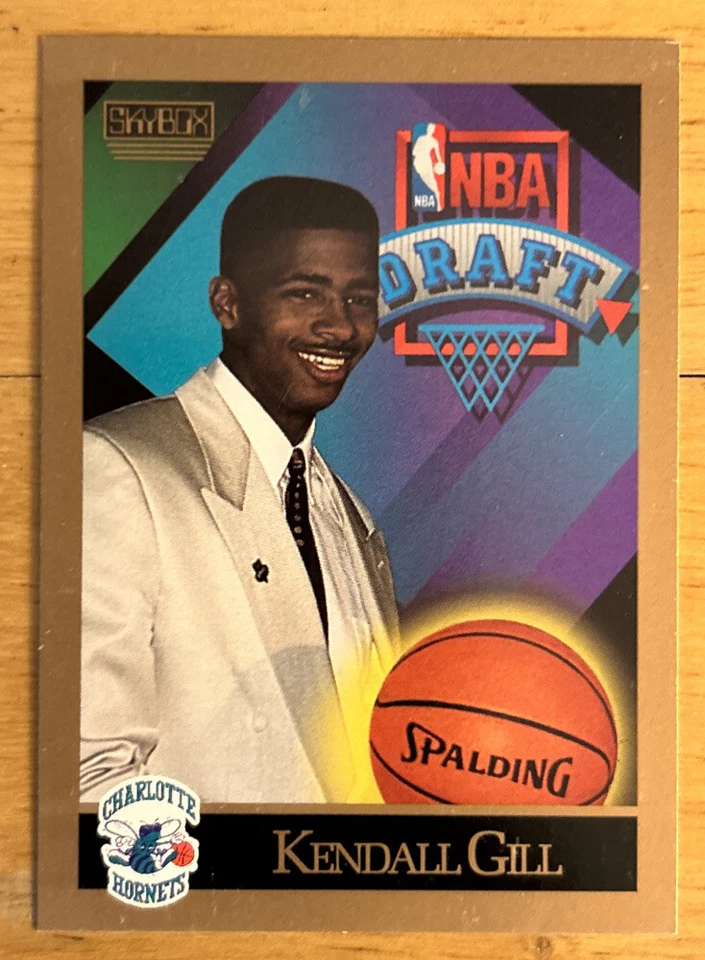 1990-91 Skybox Kendall Gill Basketball Card Draft Pick Rookie RC #356 Mid-Grade - Image 1 of 2