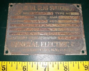 "PLACA DE IDENTIFICACIÓN ANTIGUA 20 CC56: GENERAL ELÉCTRICO ""INTERRUPTOR REVESTIDO DE METAL", 4-1/4"" X 3", FC - Imagen 1 de 3