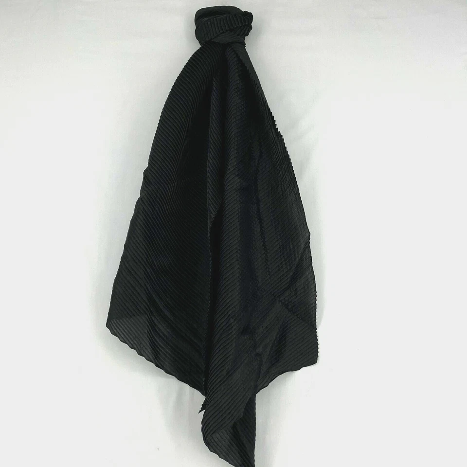 Klein Pleated Calvin Evening Wrap Black