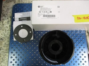 NUOVA BASE ALLEN BRADLEY 10 CM ATTACCO PALO SER A 856T-BMAP10 - Foto 1 di 7
