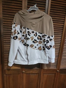 Shirley & Stone Women’s Leopard Print Hooded Sweat Shirt Size Large 5935 - Picture 1 of 7