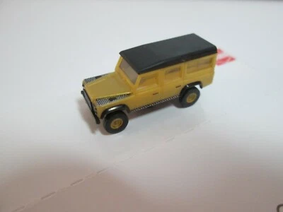 Busch 8384 Land Rover goldfarbig N 1:160 - Bild 1 von 2
