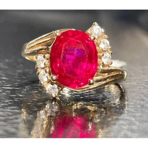 VINTAGE 14K YELLOW GOLD LAB-CREATED RUBY AND CZ RING SIZE 7.25 SKY - Picture 1 of 10