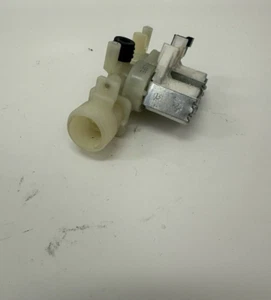 Hotpoint Washing Machine Inlet Fill Solenoid Water Valve C00110333 GEN PN3458 Q7 - Picture 1 of 4