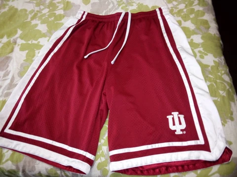 University Of Indiana Basketball Hoosiers  Shorts size large adult Cover