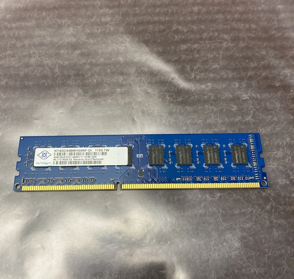 Nanya 4GB 2Rx8 PC3-12800U-11-12-B0 Desktop Memory - Image 1 of 3