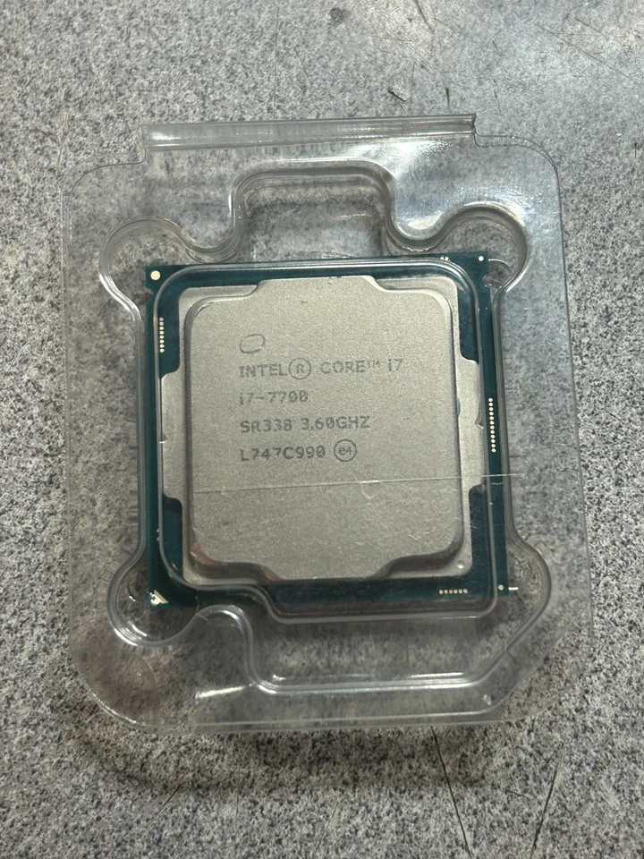 CPU de escritorio Intel Core i7-7700 3,6 GHz 7ª generación cuatro núcleos SR338 envío rápido Foto 1 de 3