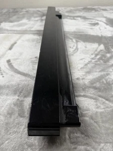 SAMSUNG MICROWAVE VENT GRILLE DE64-02450A FOR MODEL SMH1622B - Picture 1 of 2