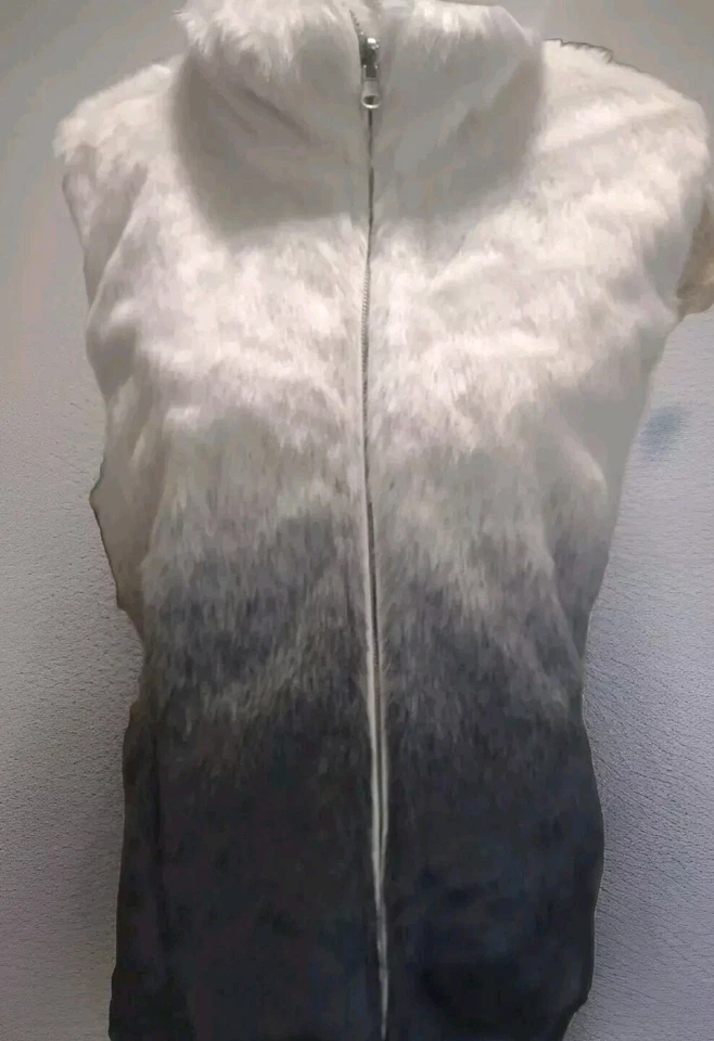 NEW $93 Multiples Faux Fur Vest Reversible  Faux Leather Sleeveless Women's 2X - Image 1 of 3