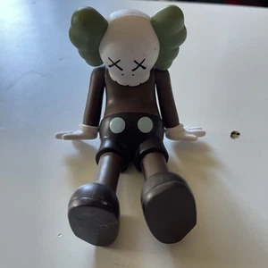 KAWS Companion Action Figures Toys Pen Holder Desk Car Decoration Kids Gifts - Picture 1 of 5