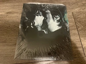 Deftones Revolver Magazine Slipcase Fall 2025 Issue Numbered /300 RARE NEW Metal - Imagen 1 de 3