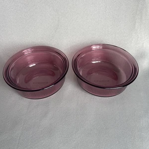 2 cuencos vintage de vidrio Corning Ware C-16-B de arándano acanalado de 1 pinta 450 ml sin tapas - Imagen 1 de 8