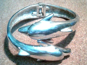 Sterling 925 2 Delfine Scharnier Manschette Armreif Delphin Armband 75 Gramm ~ 2,5" breit - Bild 1 von 6