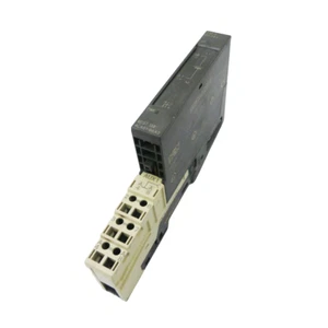 SIEMENS 6ES7138-4CA01-0AA0 6ES7 138-4CA01-0AA0 + 6ES7193-4CD30-0AA0 -used- - Picture 1 of 4