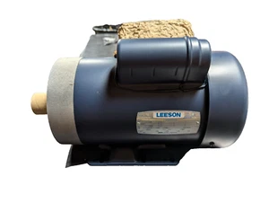 LEESON 1-Phase Motor : 3HP, 2850RPM, 50HZ, 220 Volts - FACTORY CLOSEOUT - Picture 1 of 7