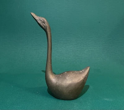 复古黄铜长颈天鹅鸟镇纸雕像,高 5.5 英寸 — 第 1/4 张图片