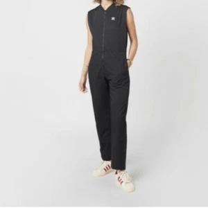 Mono ADIDAS talla mediana - Imagen 1 de 8